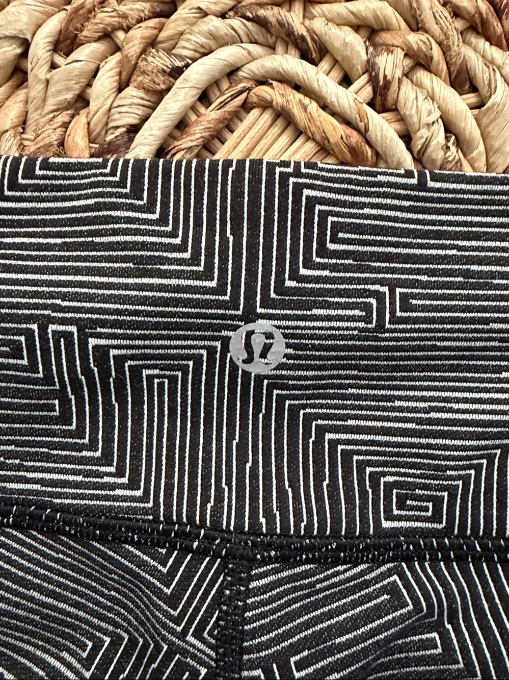 Lululemon Wunder Under Maze Jacquard Crop Legging - Picture 9 of 14